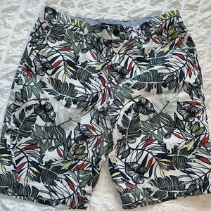 Tommy Hilfiger cotton shorts size 32 waist